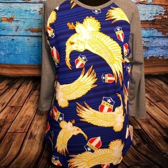 -LuLaRoe Eagle Randy Tshirt - Picture 1 of 3